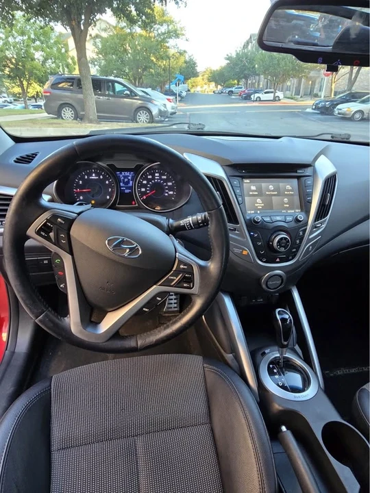 2013 Hyundai Veloster - Image 3 of 9