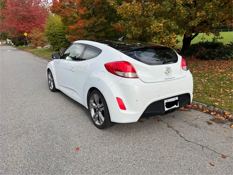 2013 Hyundai Veloster - Image 4 of 13