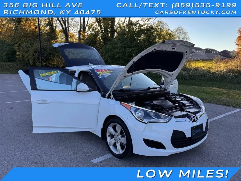 2013 Hyundai Veloster - Image 10 of 19