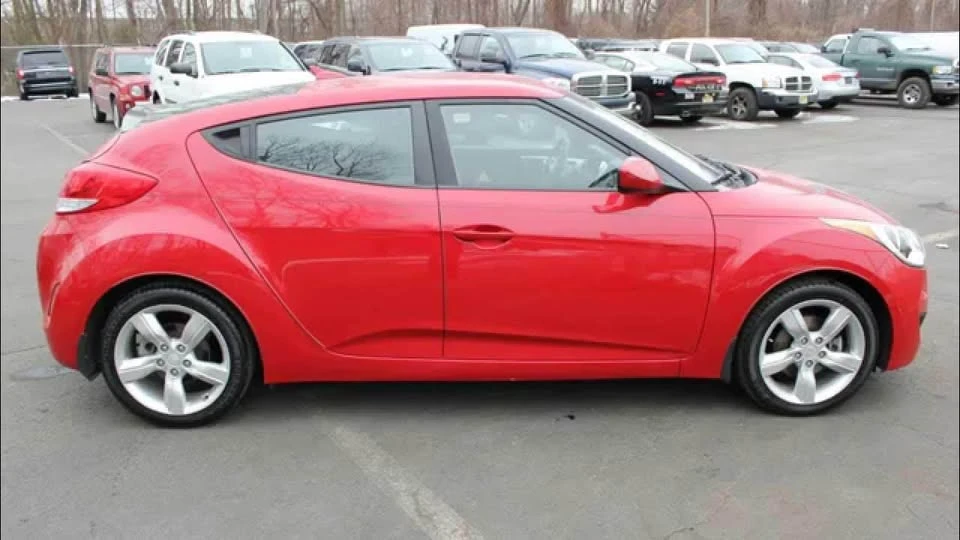 2013 Hyundai Veloster - Image 3 of 3