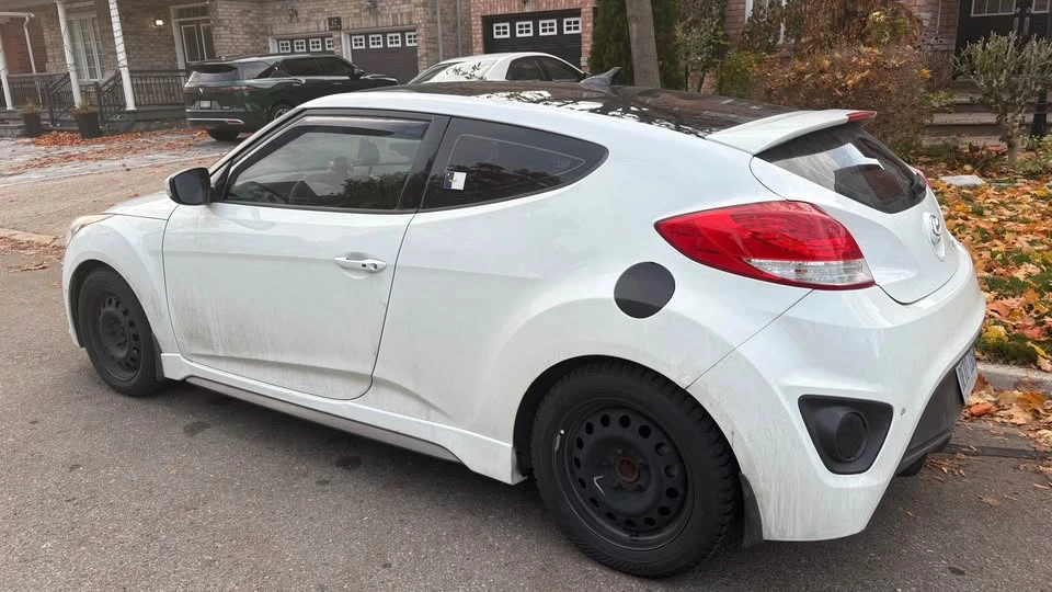 2013 Hyundai Veloster - Image 4 of 6