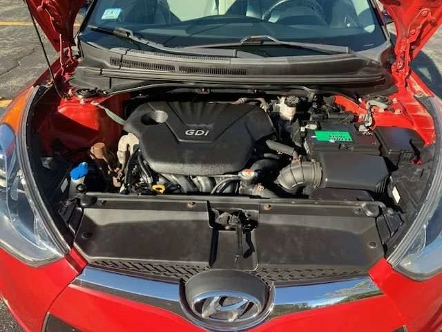 2013 Hyundai Veloster - Image 11 of 12