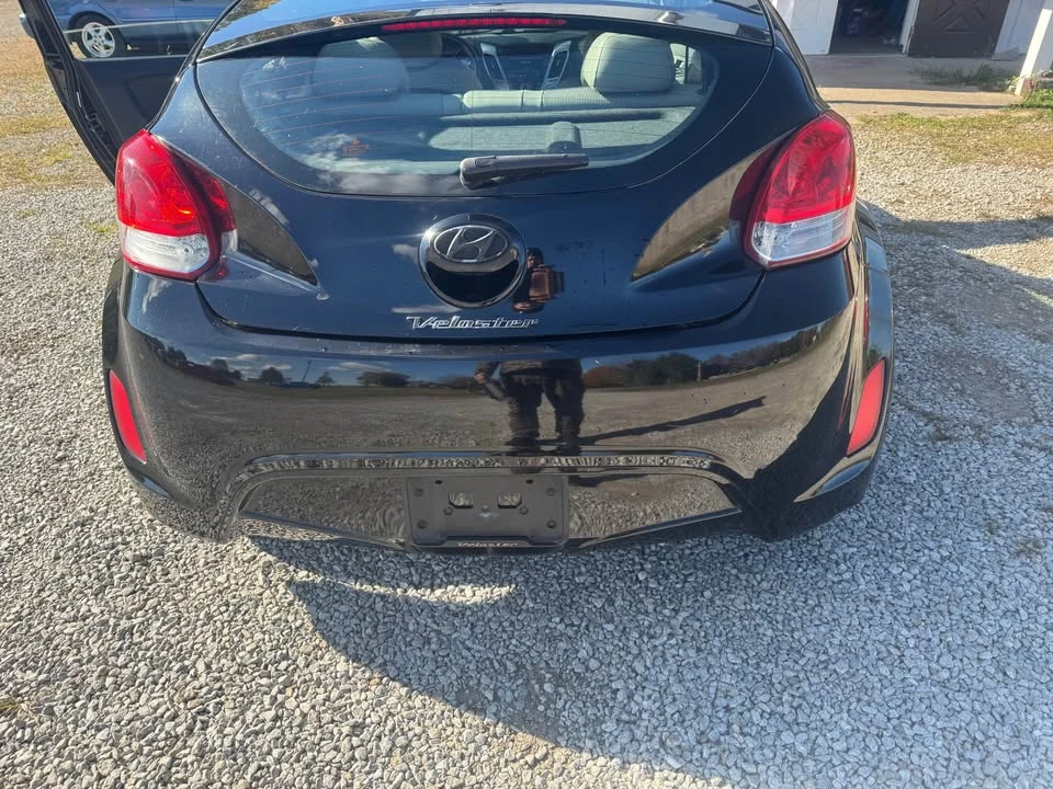 2013 Hyundai Veloster - Image 11 of 20