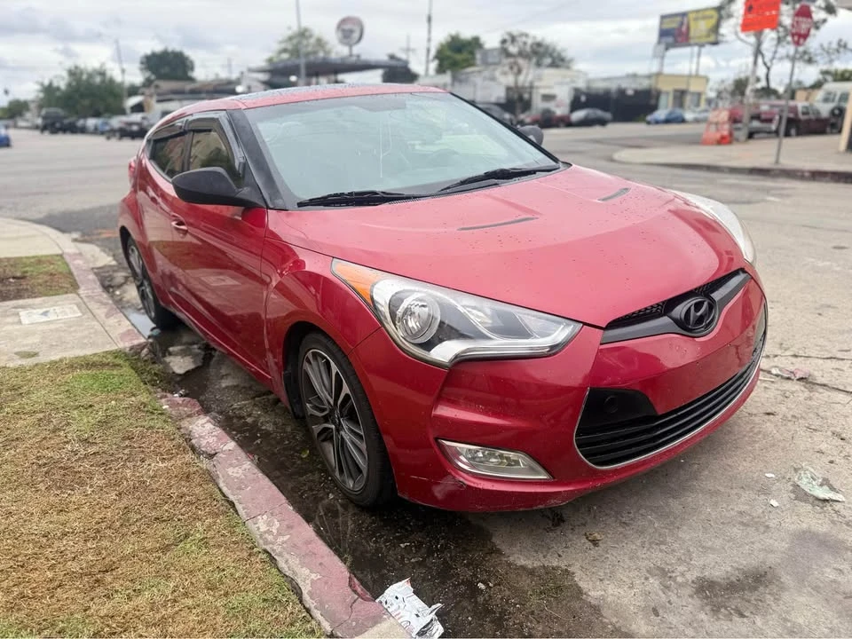 2013 Hyundai Veloster - Image 5 of 13