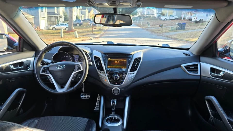 2013 Hyundai Veloster - Image 6 of 8