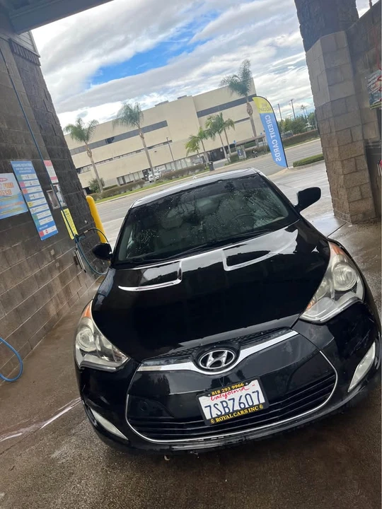2013 Hyundai Veloster - Image 11 of 12