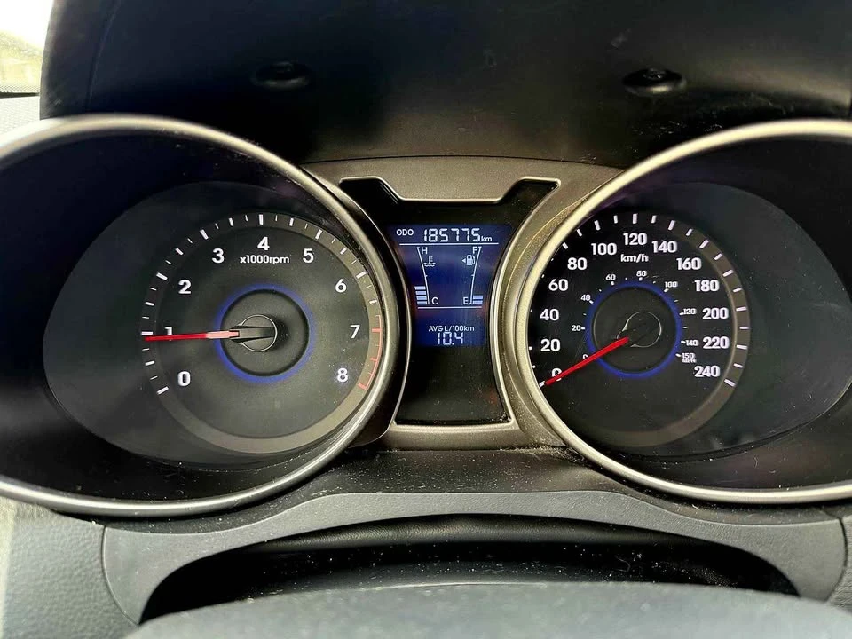 2013 Hyundai Veloster - Image 11 of 14