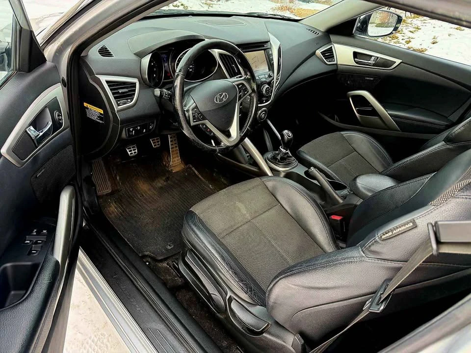 2013 Hyundai Veloster - Image 8 of 14