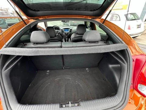 2013 Hyundai Veloster - Image 12 of 16