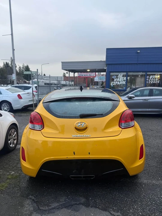 2013 Hyundai Veloster - Image 4 of 15