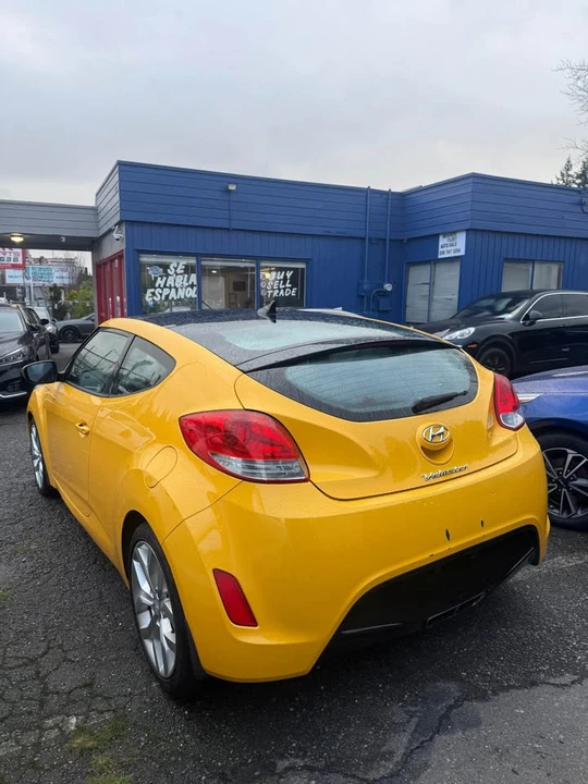 2013 Hyundai Veloster - Image 5 of 15