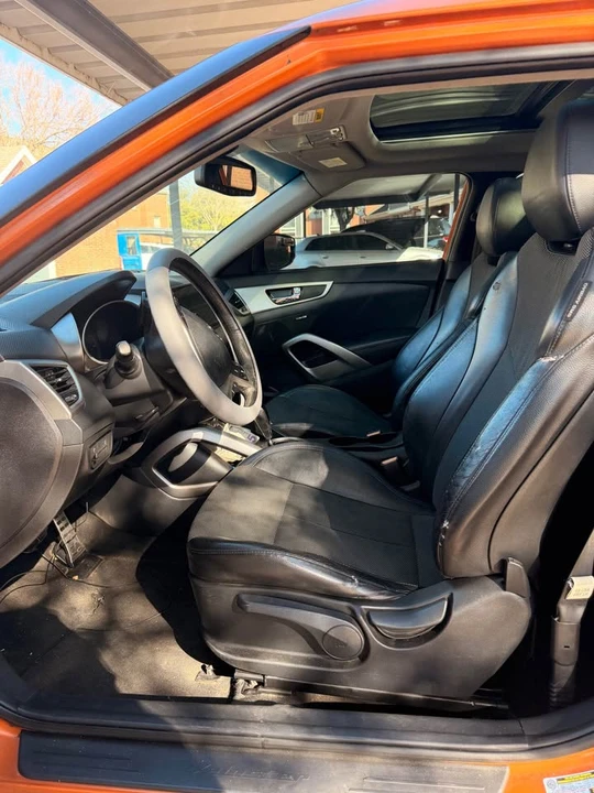 2013 Hyundai Veloster - Image 6 of 11