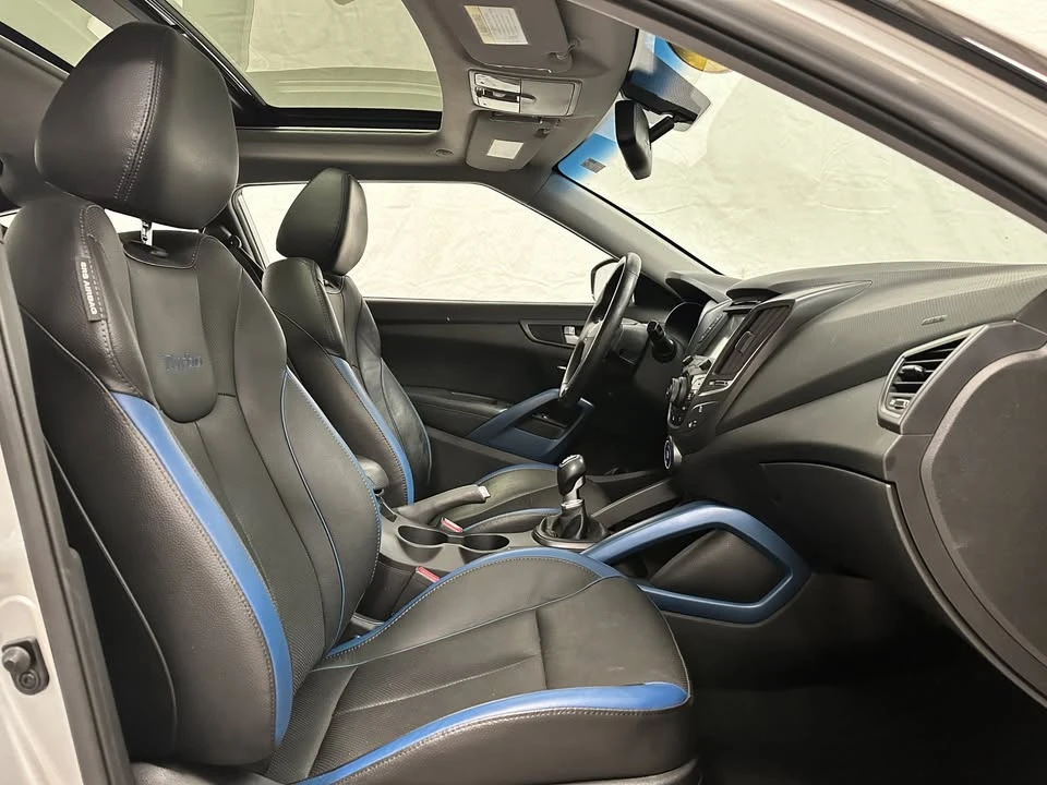 2013 Hyundai Veloster - Image 16 of 20