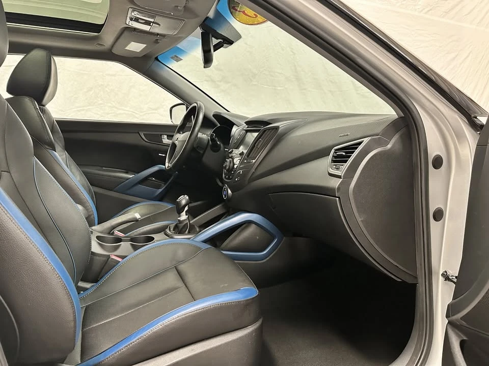 2013 Hyundai Veloster - Image 15 of 20