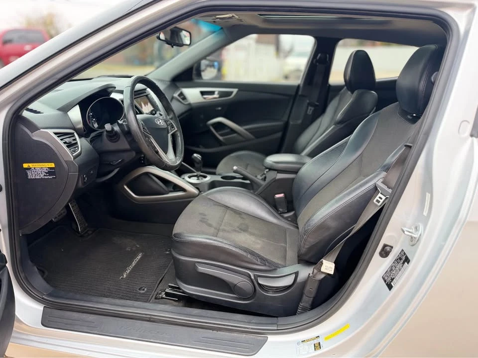 2013 Hyundai Veloster - Image 11 of 14