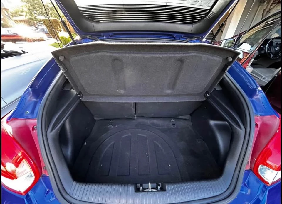 2013 Hyundai Veloster - Image 8 of 10