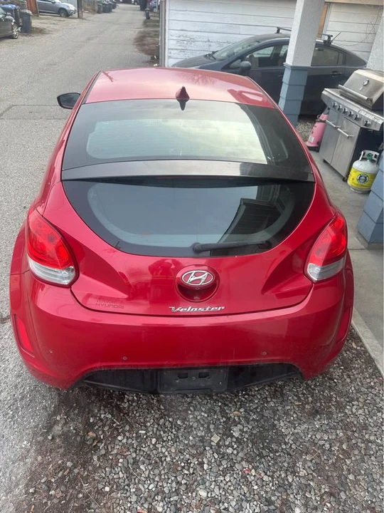 2013 Hyundai Veloster - Image 9 of 18