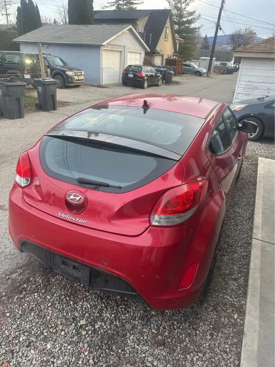 2013 Hyundai Veloster - Image 8 of 18