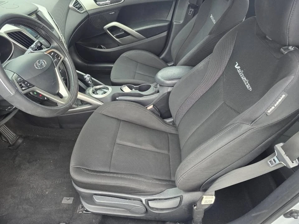 2013 Hyundai Veloster - Image 9 of 18