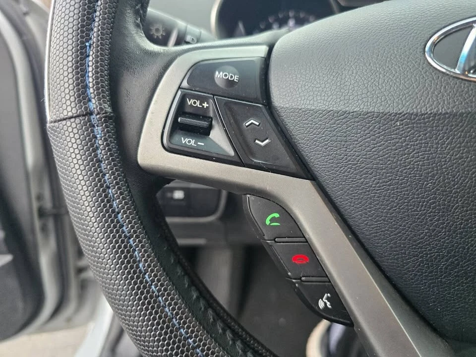 2013 Hyundai Veloster - Image 18 of 18