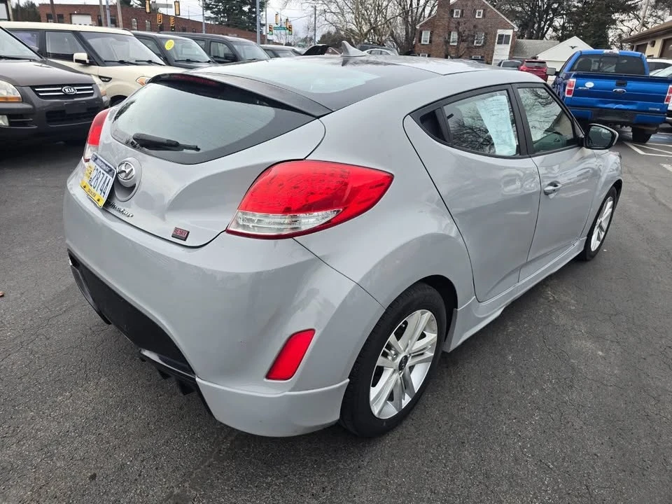 2013 Hyundai Veloster - Image 5 of 18