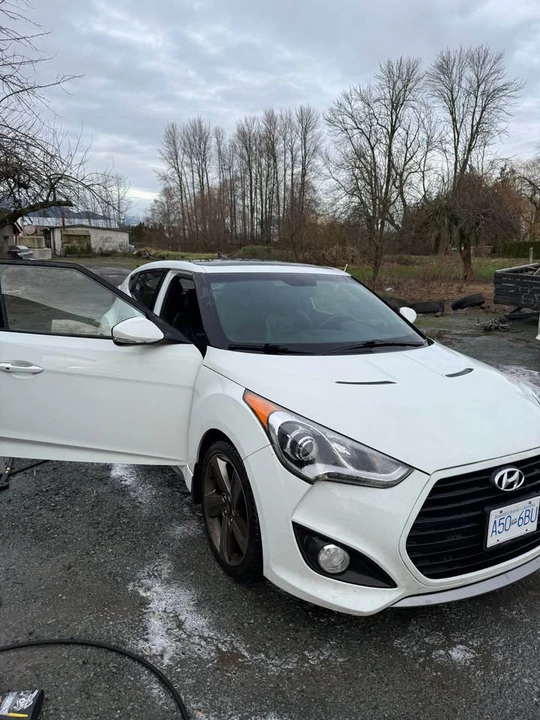 2013 Hyundai Veloster - Image 3 of 9