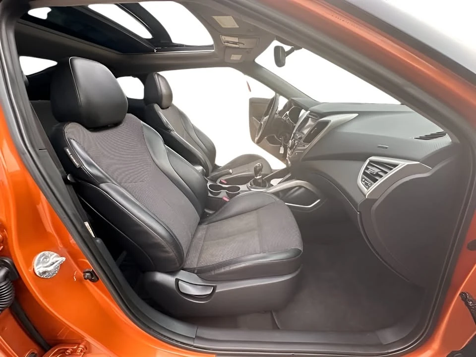 2013 Hyundai Veloster - Image 13 of 21