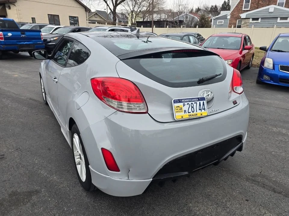2013 Hyundai Veloster - Image 3 of 18