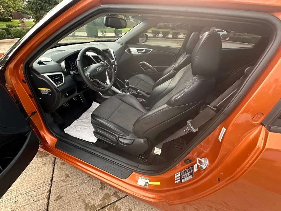 2013 Hyundai Veloster - Image 11 of 21
