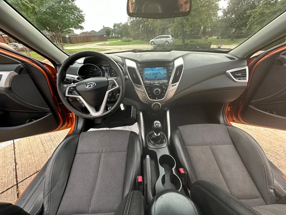 2013 Hyundai Veloster - Image 14 of 21