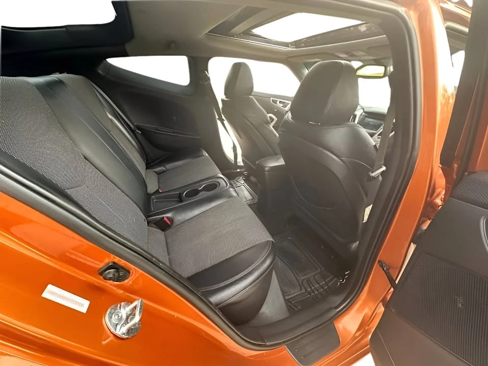 2013 Hyundai Veloster - Image 12 of 21