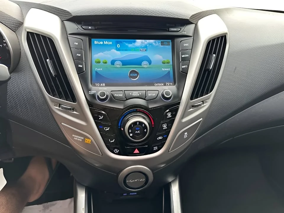 2013 Hyundai Veloster - Image 17 of 21