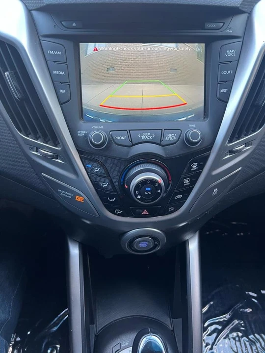 2013 Hyundai Veloster - Image 11 of 16