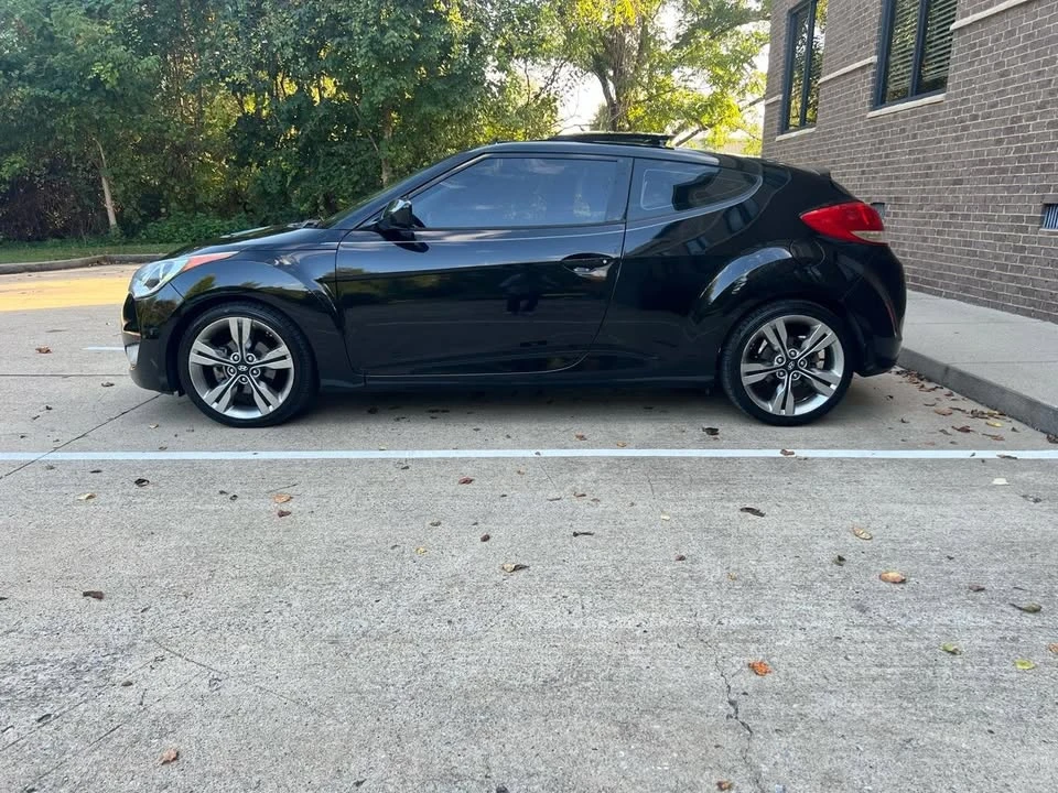 2013 Hyundai Veloster - Image 4 of 16