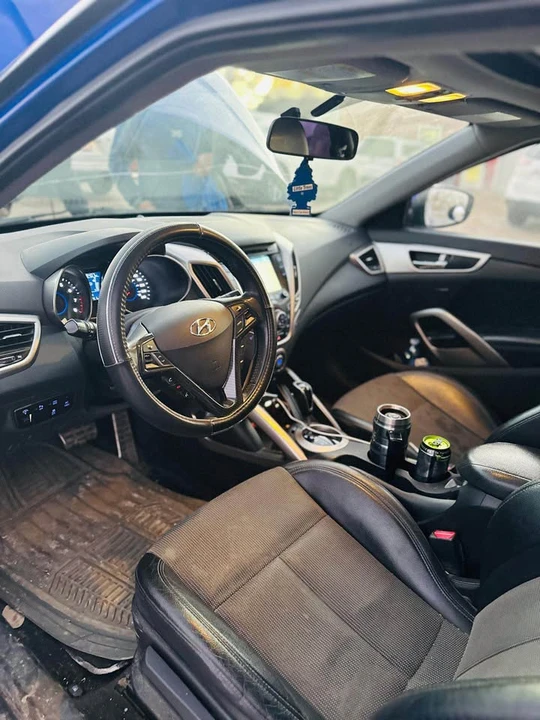 2013 Hyundai Veloster - Image 6 of 10