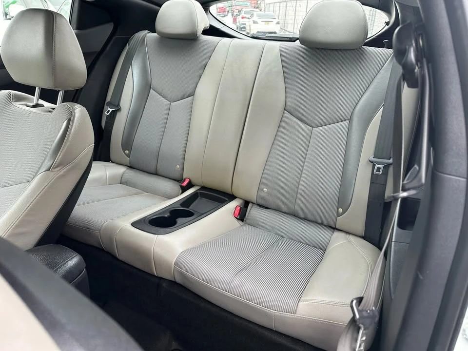 2013 Hyundai Veloster - Image 18 of 20