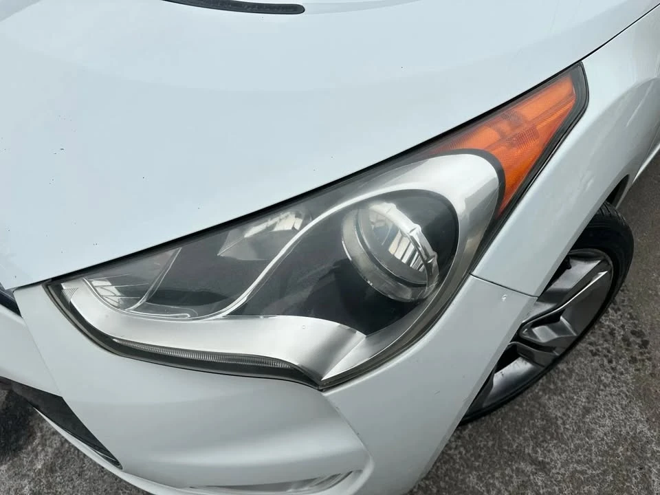 2013 Hyundai Veloster - Image 11 of 20