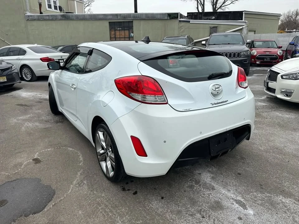 2013 Hyundai Veloster - Image 8 of 20