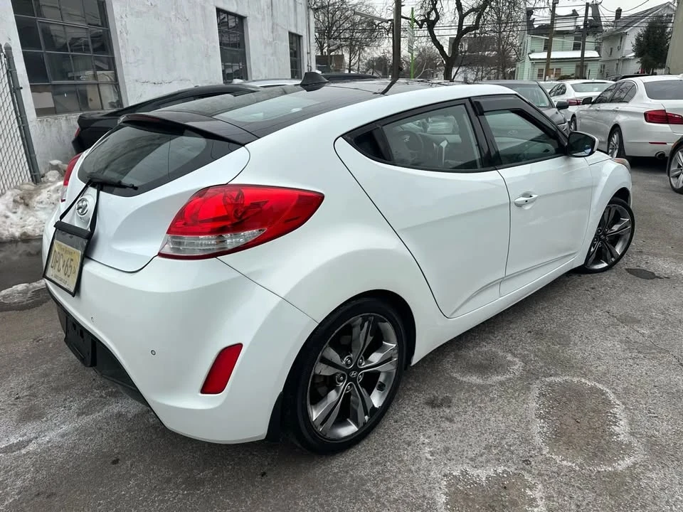 2013 Hyundai Veloster - Image 6 of 20