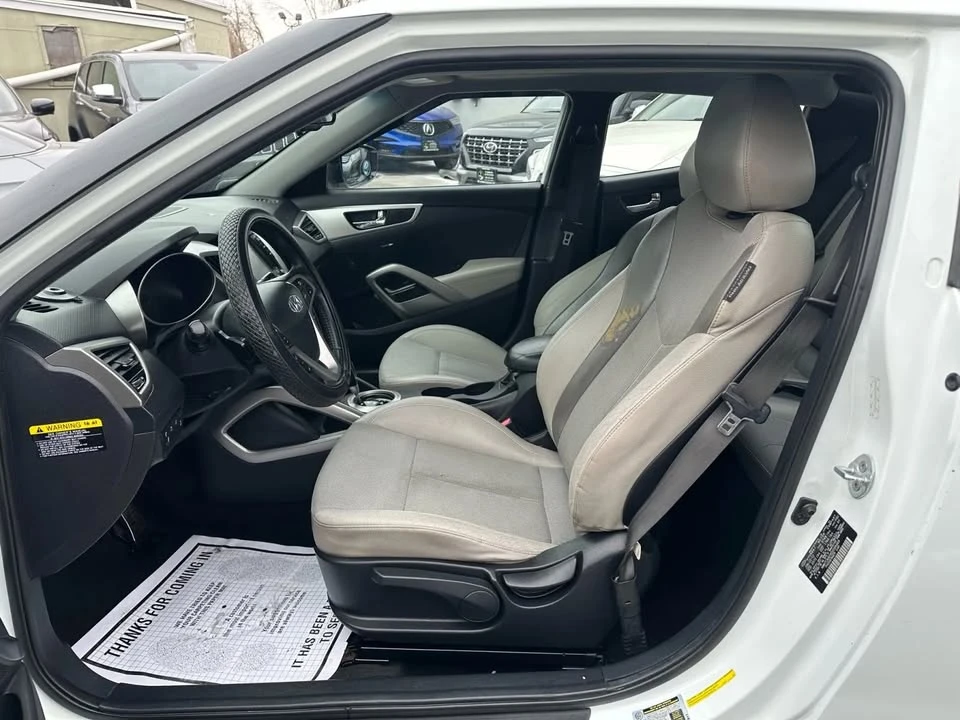 2013 Hyundai Veloster - Image 17 of 20