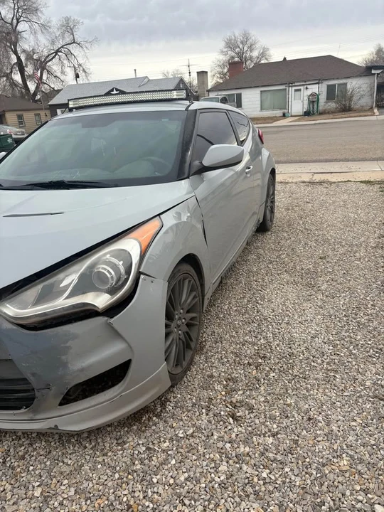 2013 Hyundai Veloster - Image 2 of 4