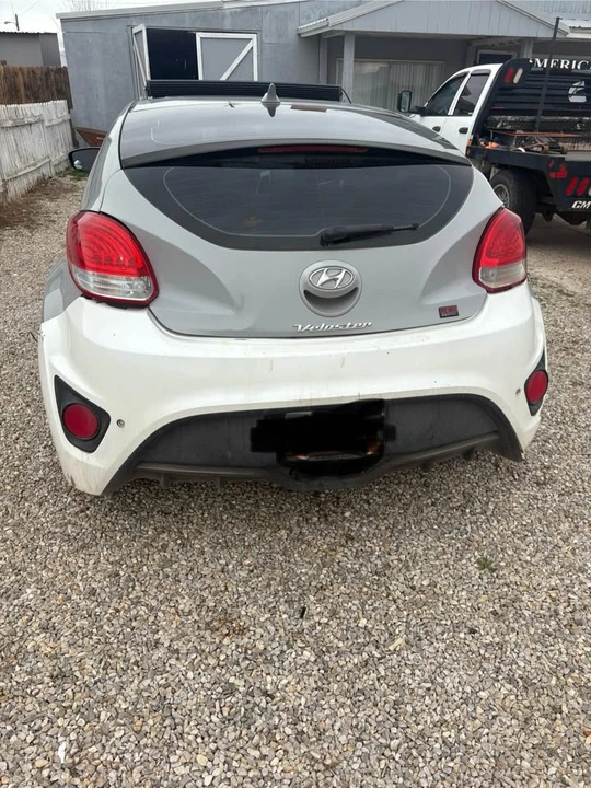 2013 Hyundai Veloster - Image 3 of 4