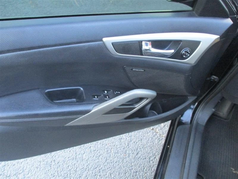 2013 Hyundai Veloster - Image 15 of 19
