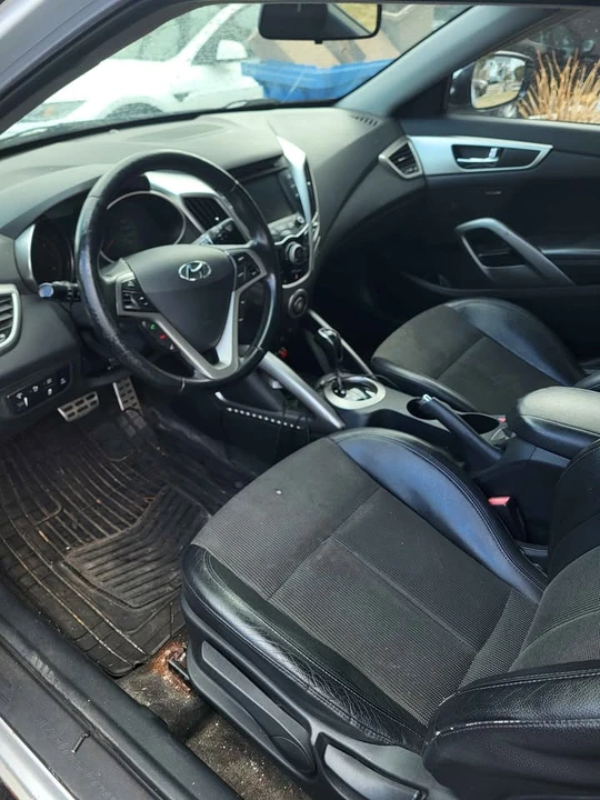 2013 Hyundai Veloster - Image 3 of 5