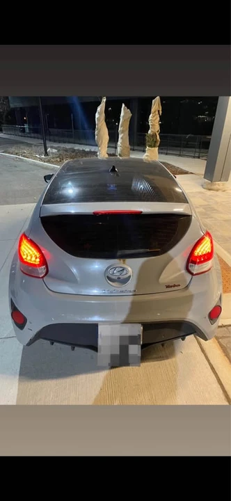 2013 Hyundai Veloster - Image 4 of 10