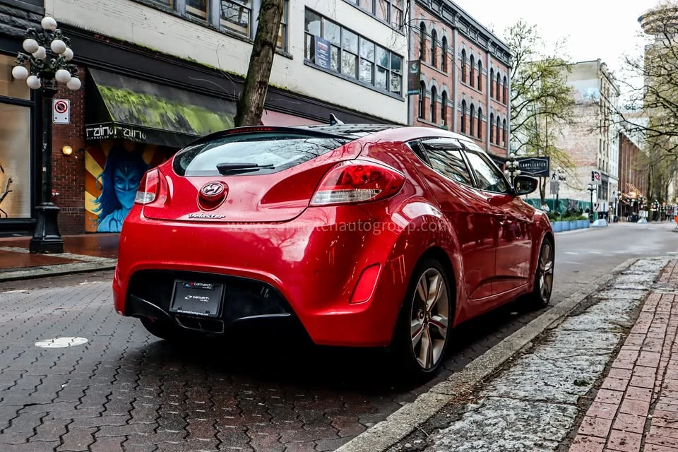 2013 Hyundai Veloster - Image 8 of 18