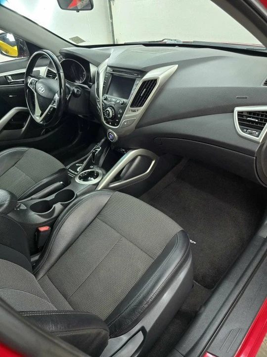 2013 Hyundai Veloster - Image 6 of 9