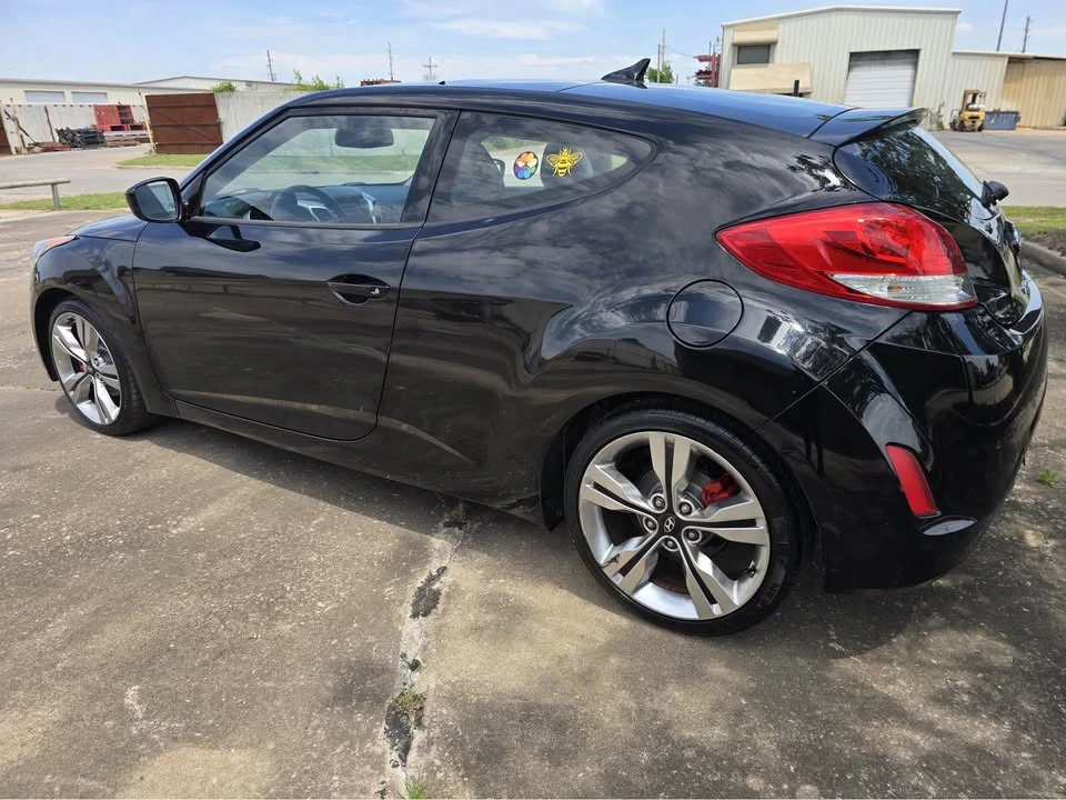 2013 Hyundai Veloster - Image 4 of 18