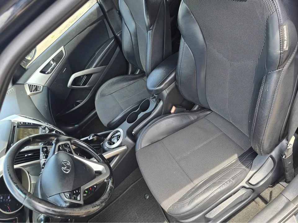 2013 Hyundai Veloster - Image 12 of 18