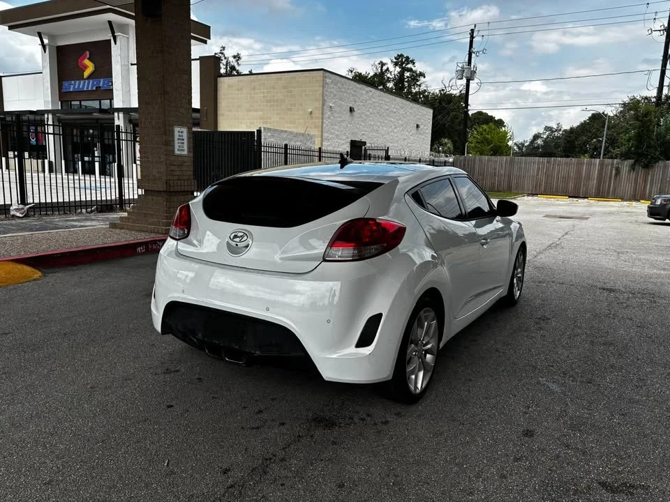 2013 Hyundai Veloster - Image 5 of 11
